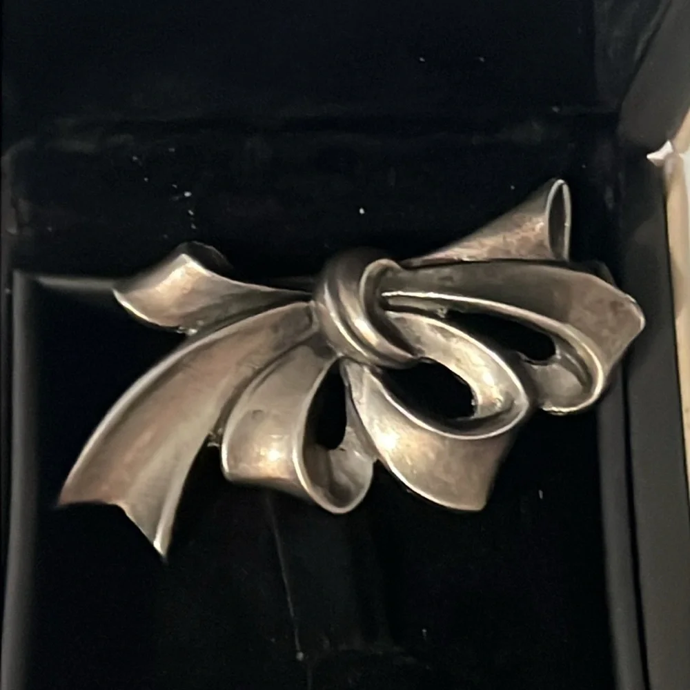 Vintage Art Deco Sterling Silver Bow Brooch - Picture 5 of 7